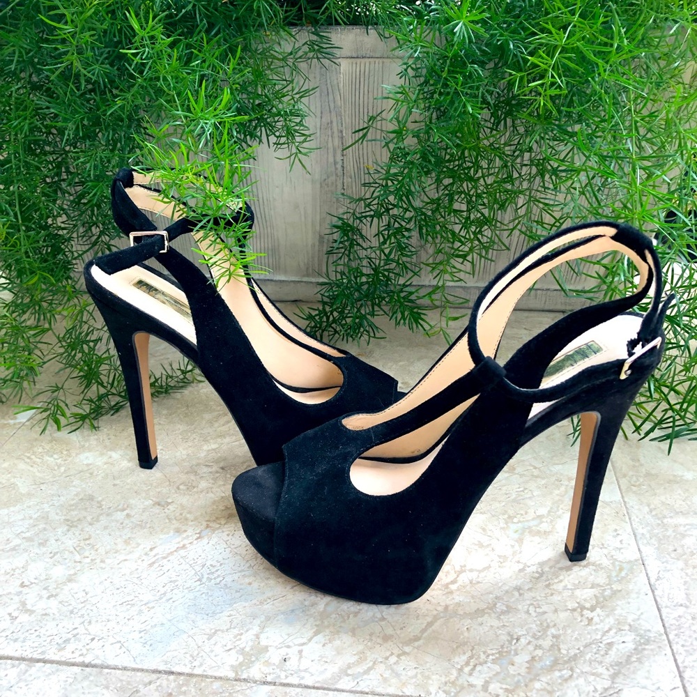 INC T BAR Heels/ Black Suede